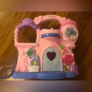 Fisher-Price Little People Disney Princess Play & Go Castle